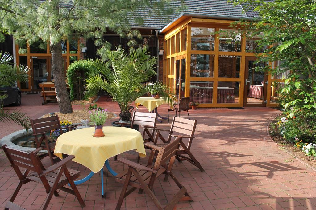 Landgasthof Simke Otel Rietz Neuendorf Dış mekan fotoğraf
